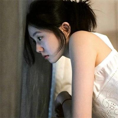红衣少女